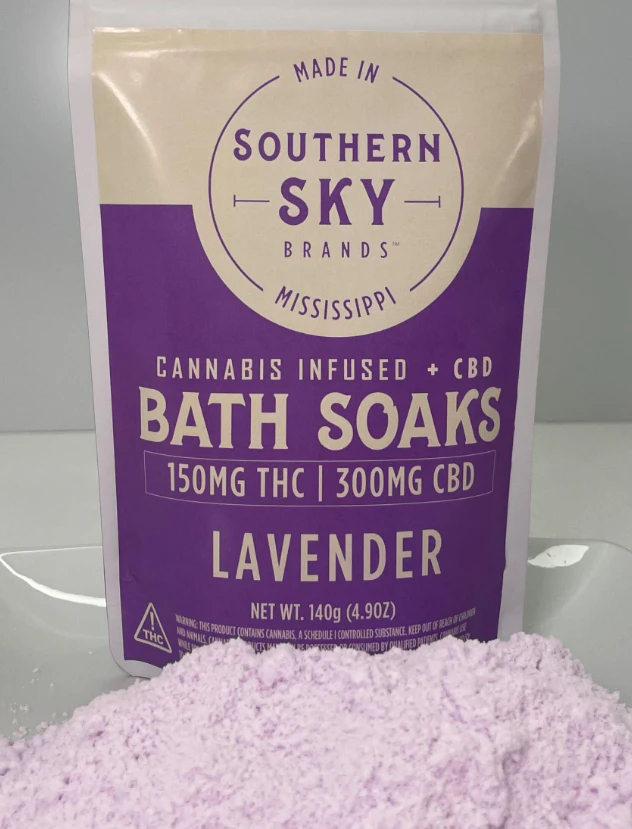 Southern Sky Brands - Lavender Bath Soak (142mg THC, 301mg CBD) Main Image